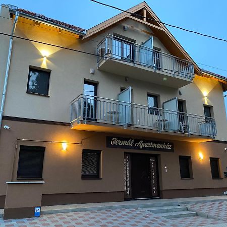 Termal Apartmanhaz Veresegyhaz Exterior photo
