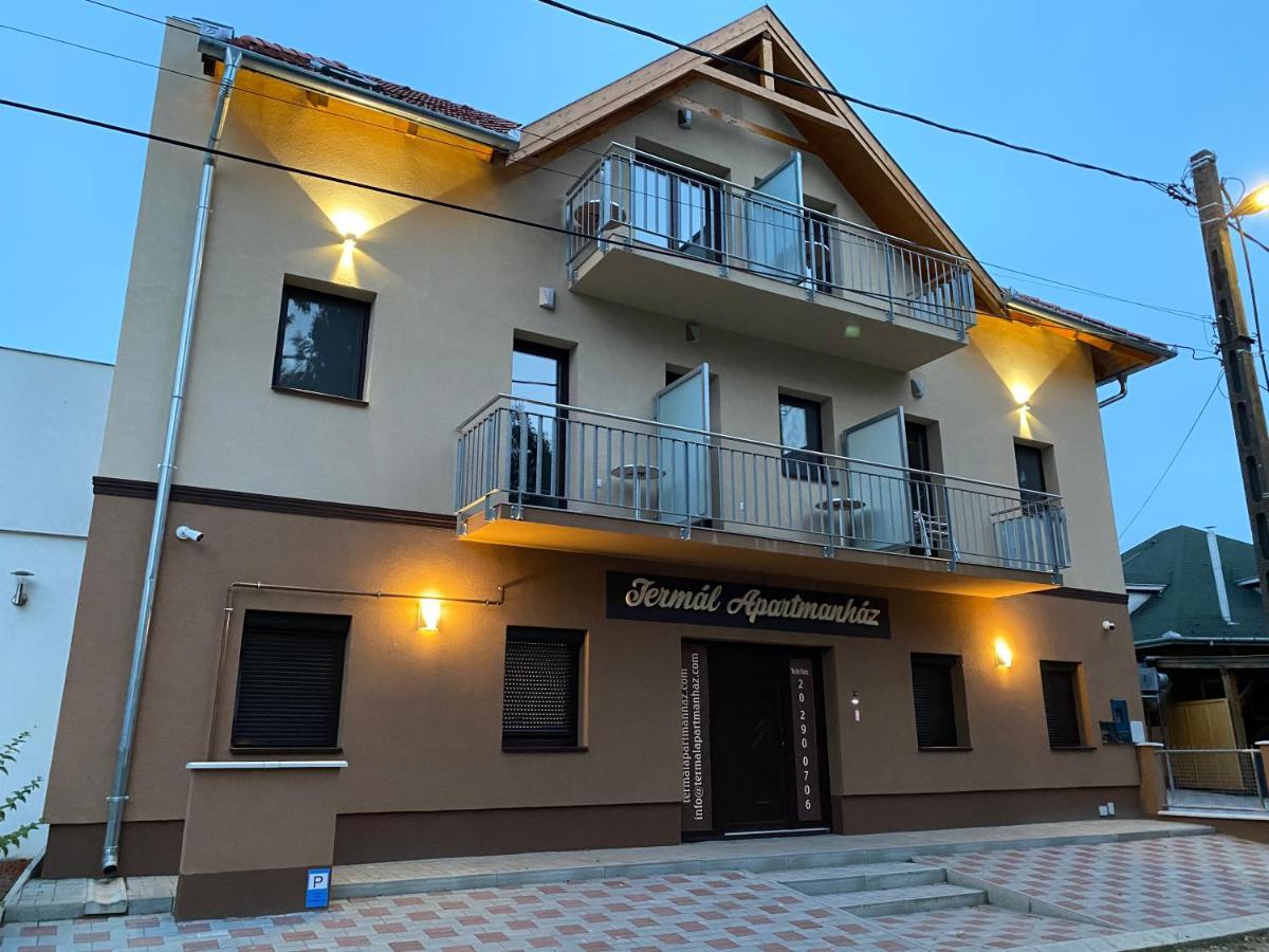 Termal Apartmanhaz Veresegyhaz Exterior photo